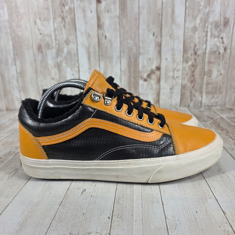 Vans Old Skool Fur Lined Orange Black Leather Sneakers Shoes Women 9.5